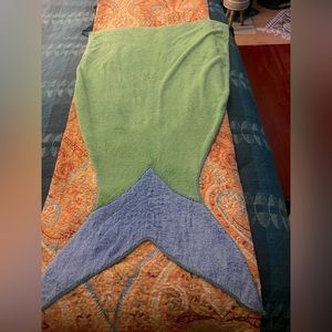 Mermaid bath/beach towel